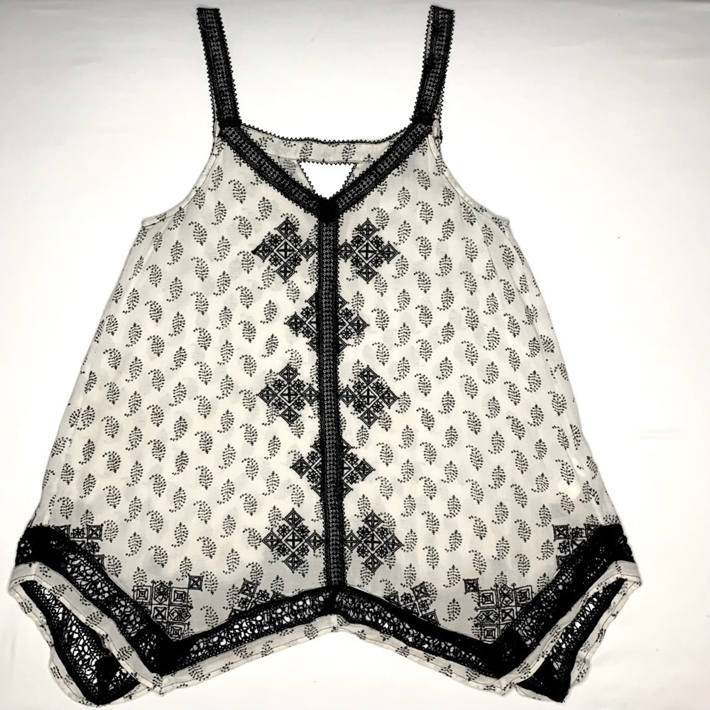 Vintage Lucky Brand Embroidered Scarf Print Sleeveless Swing Top